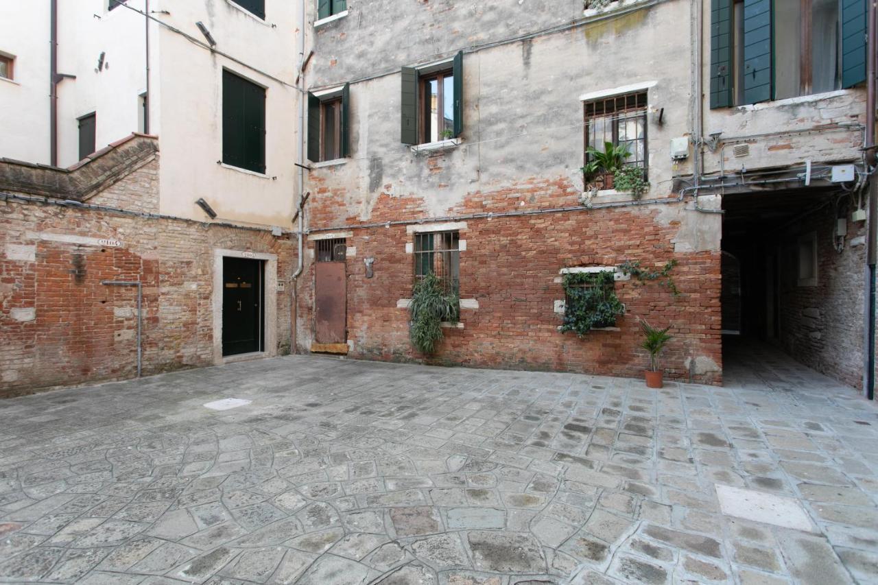 Corte Del Tintor Apartment